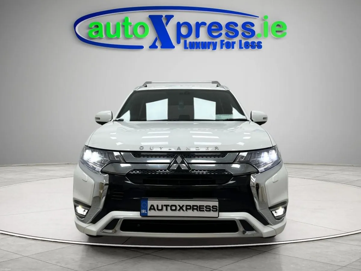Mitsubishi Outlander 2.4 PHEV, Reversing camera, A - Image 3