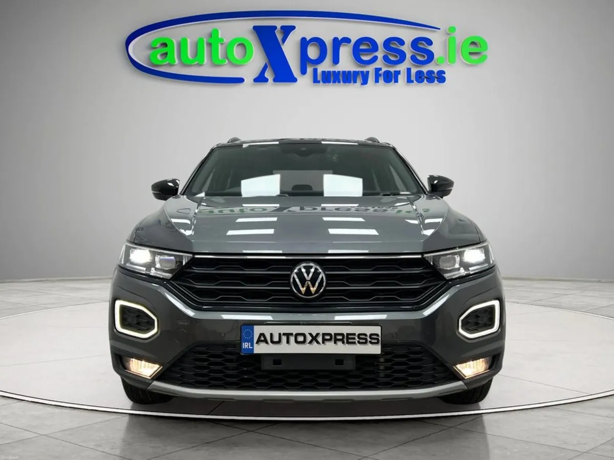 Volkswagen T-Roc High Spec 2.0 TDI Auto Black Styl - Image 3
