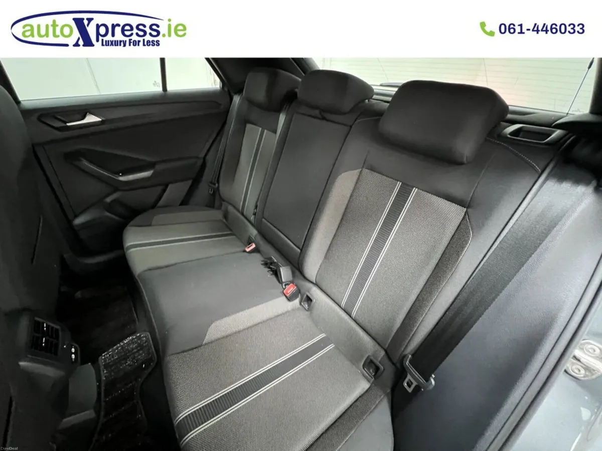 Volkswagen T-Roc High Spec 2.0 TDI Auto Black Styl - Image 6