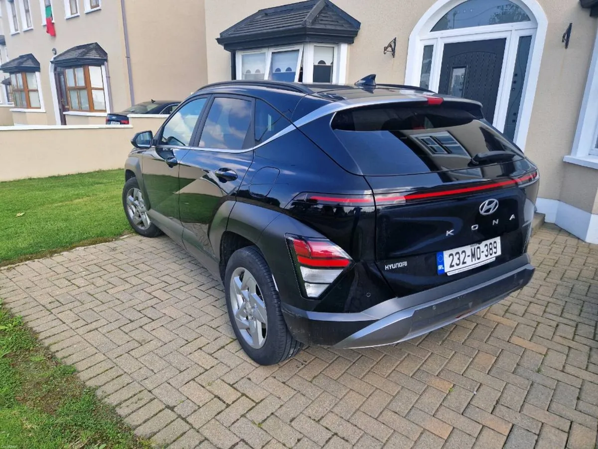 Car - Image 3