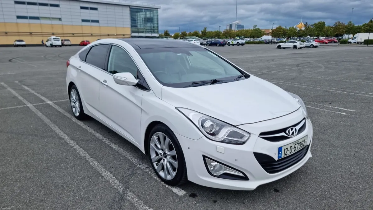 Hyundai i40 Automatic 7000e - Image 1