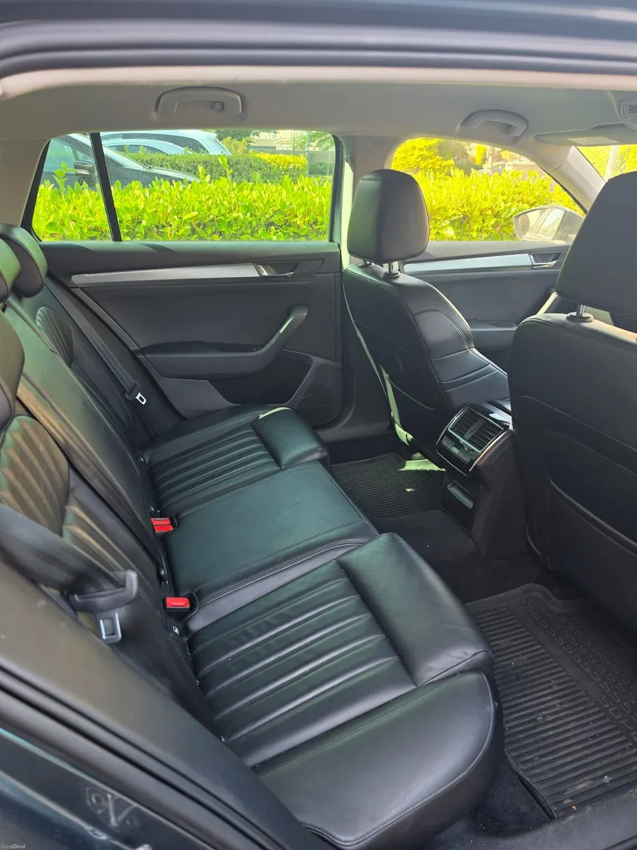 Skoda Superb 2016 - Image 3