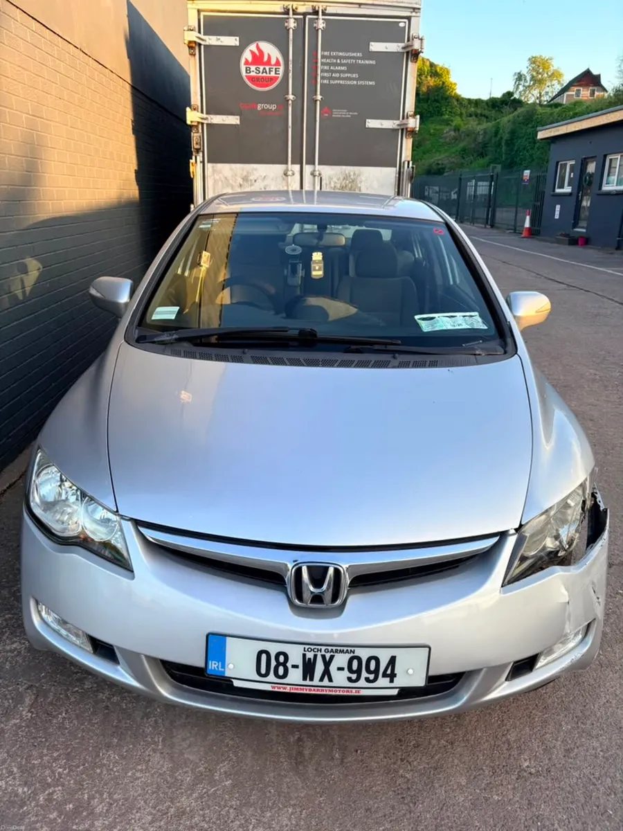 Honda Civic hybrid 4-Door Auto - Image 1