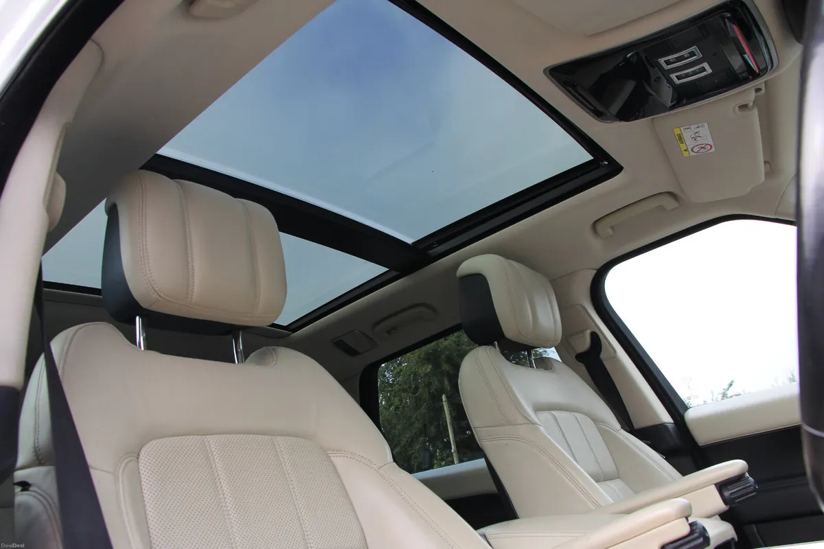 Range Rover Sport 3.0 HSE * Full service history - Image 3