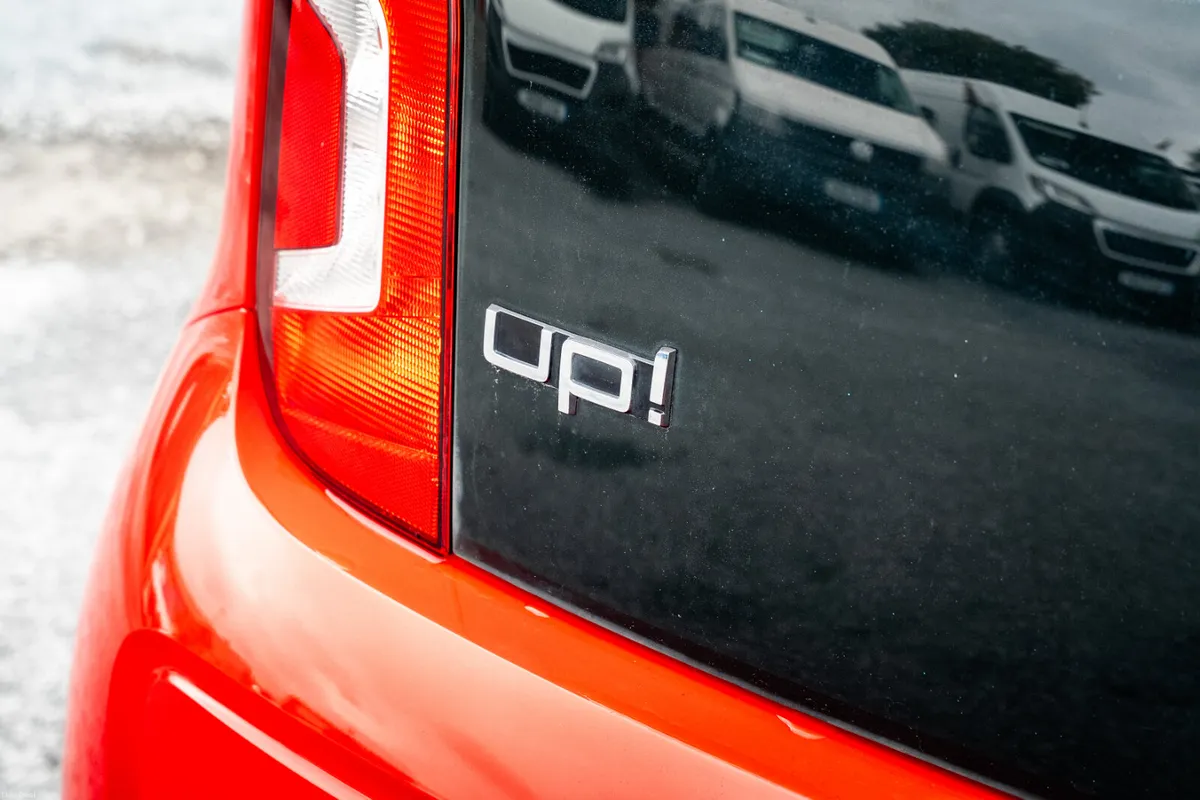 Volkswagen up! 2015 - Image 5
