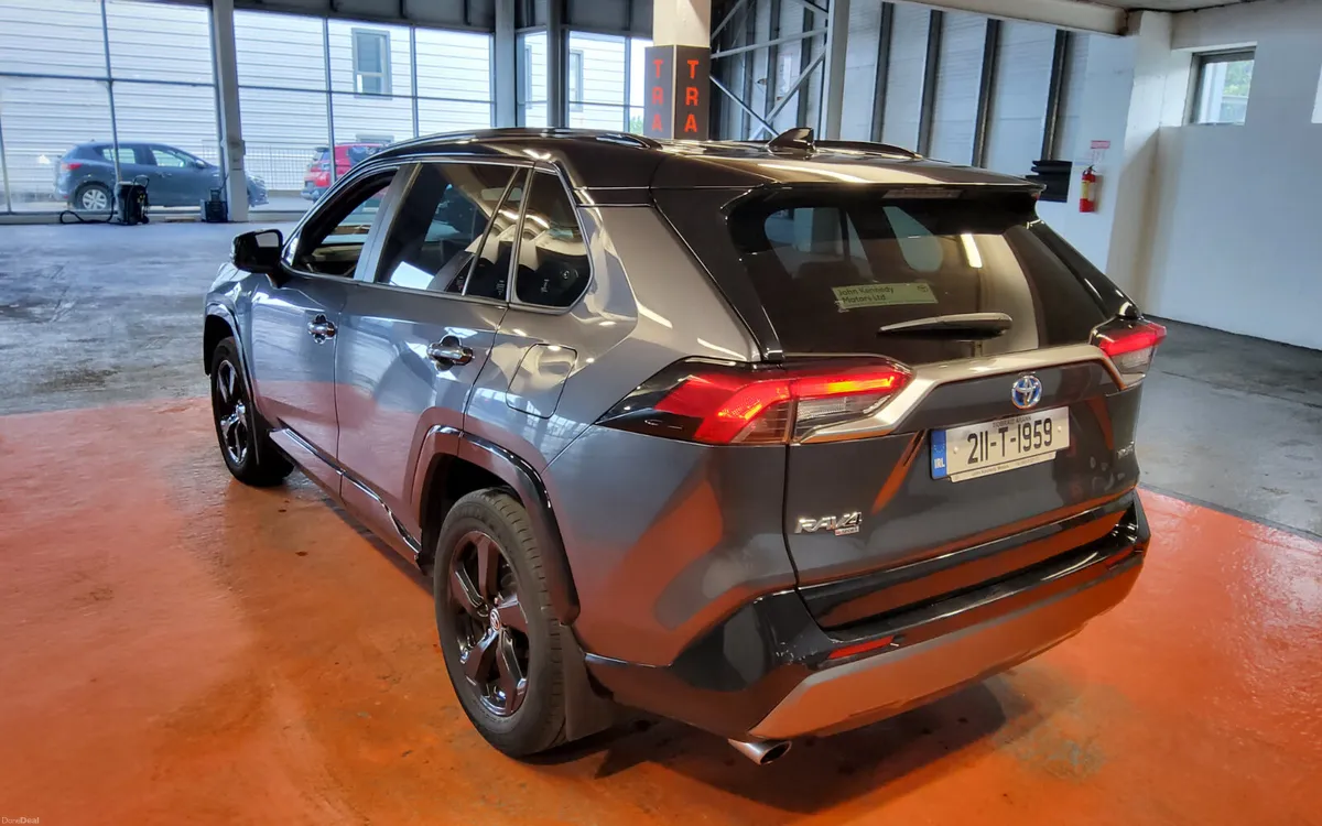 Toyota RAV4 2021 - Image 5