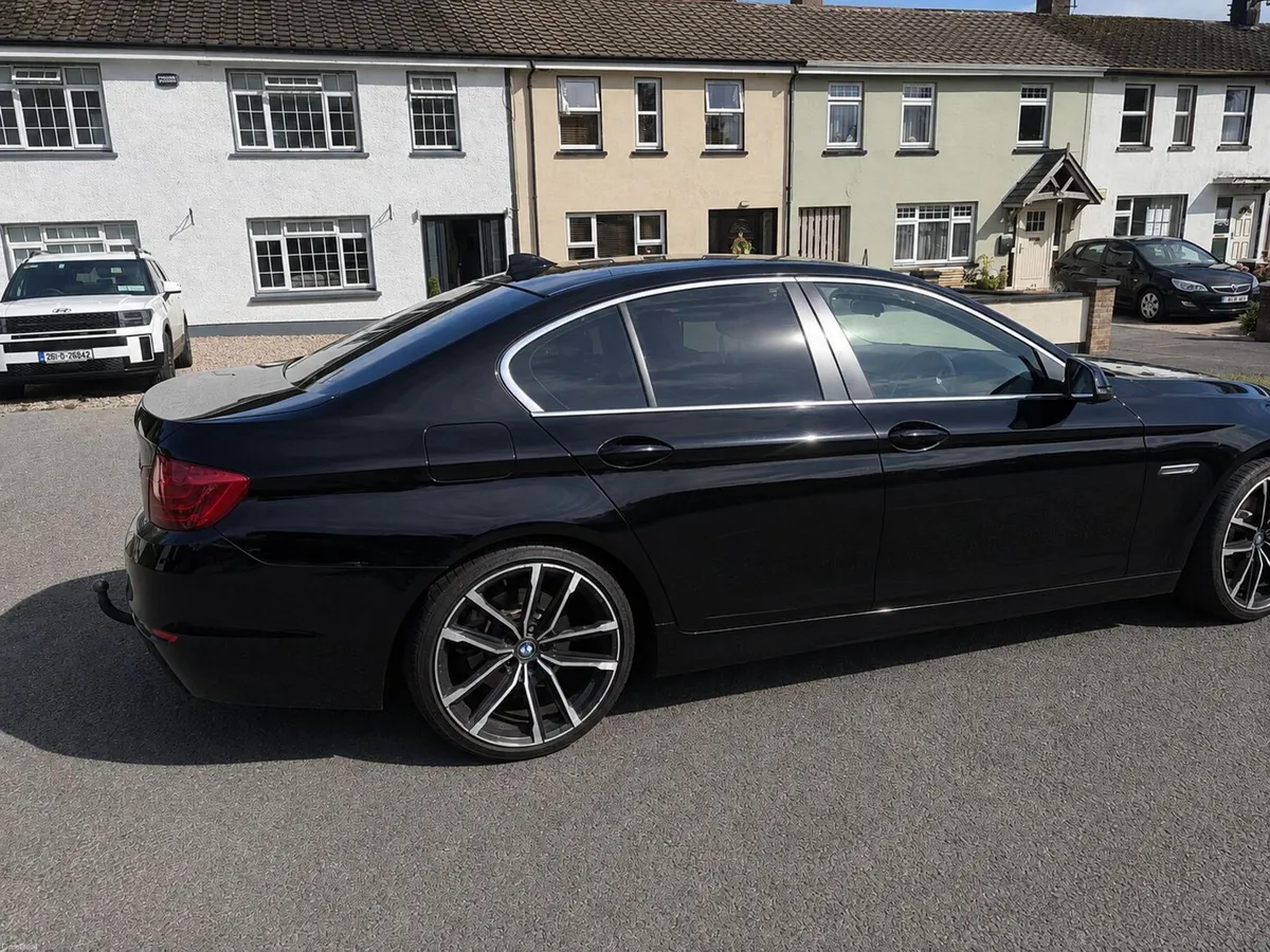 BMW 5-Series 2014 - Image 1