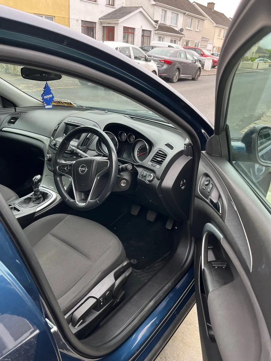 Opel Insignia 1.4 Petrol - Image 3