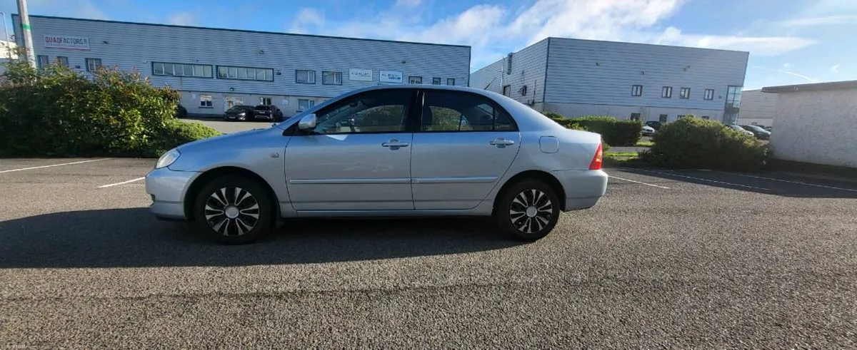 2005 Toyota Corolla - Image 3