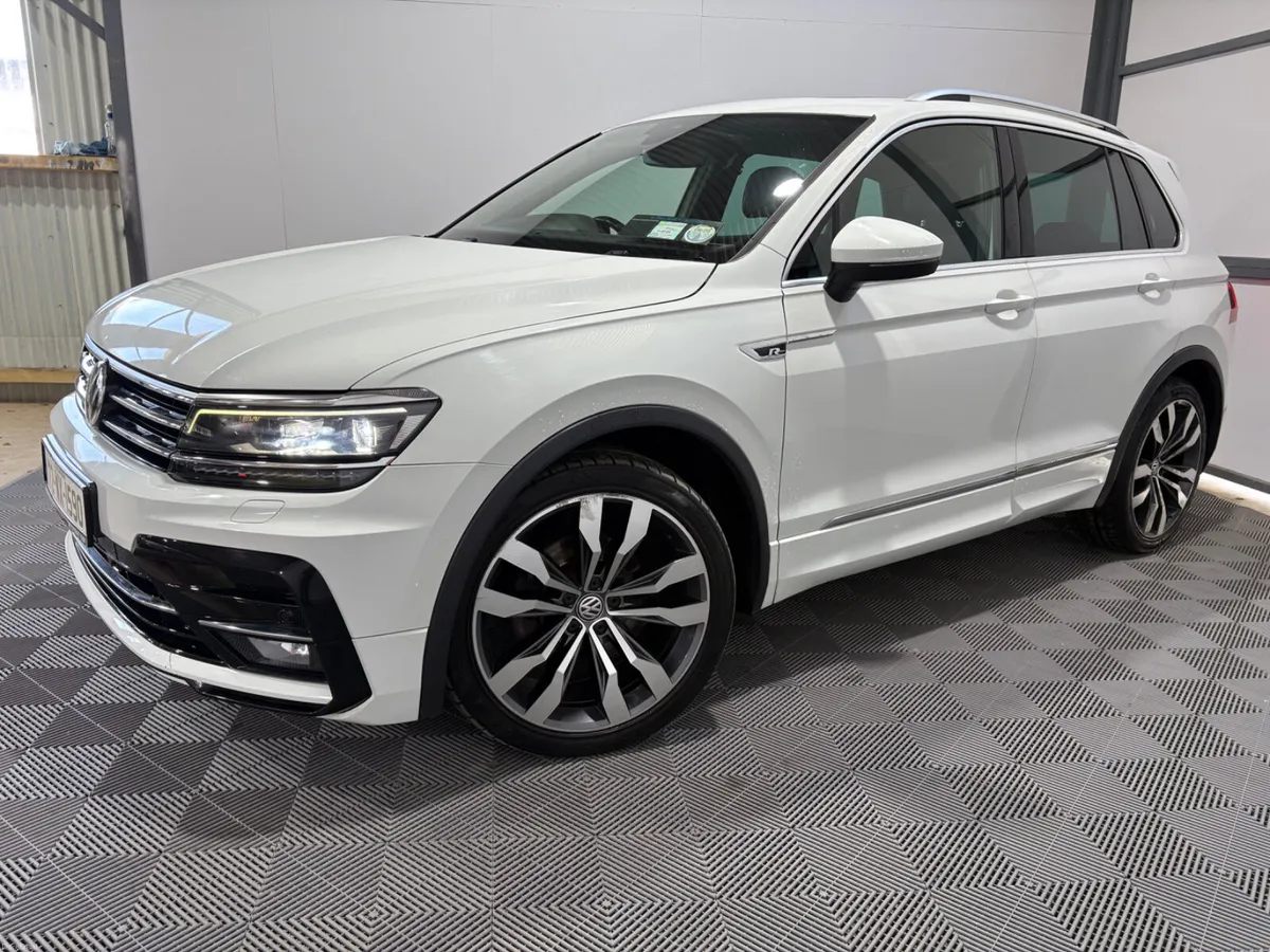 2017 Volkswagen Tiguan R Line 4Motion 2.0 TDi DSG - Image 4