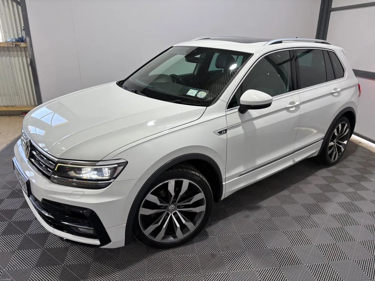 2017 Volkswagen Tiguan R Line 4Motion 2.0 TDi DSG - Image 5