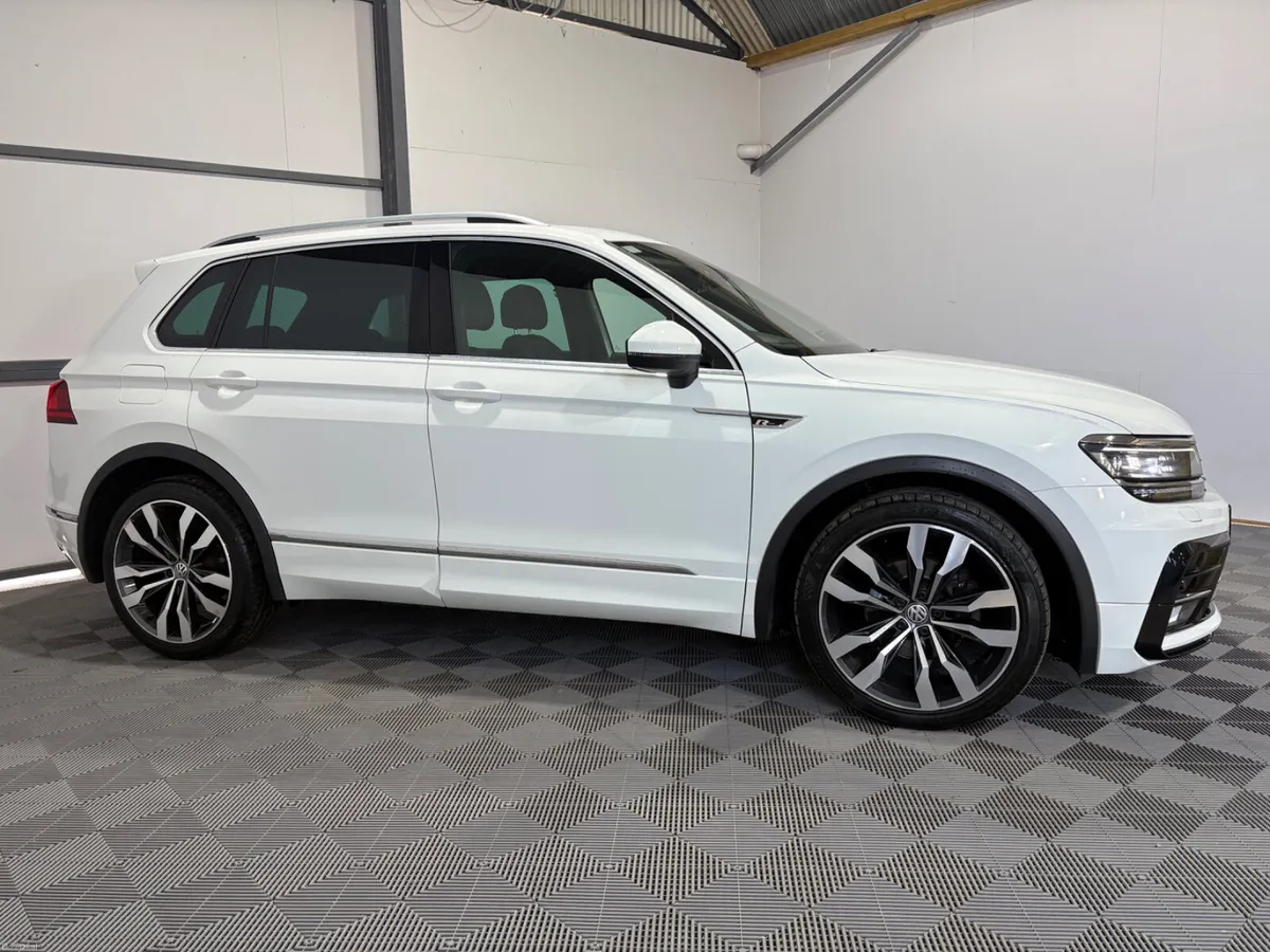 2017 Volkswagen Tiguan R Line 4Motion 2.0 TDi DSG - Image 6