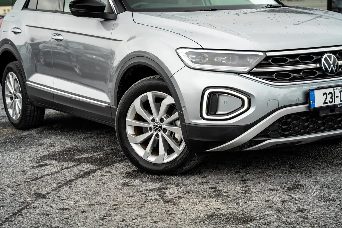 2023 Volkswagen T-Roc Diesel Automatic - Image 4
