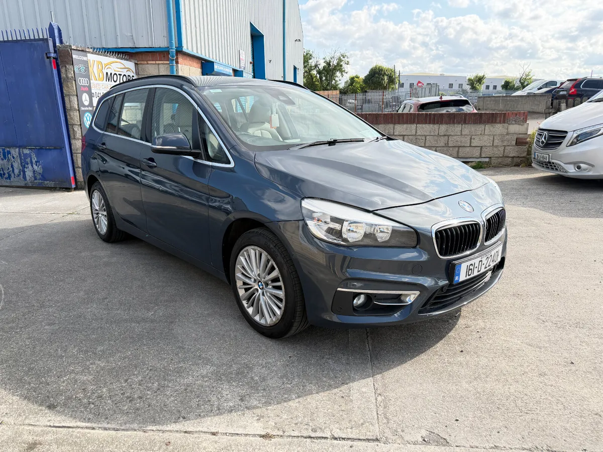 2016,BMW 2 Series 218D Luxury 4DR Auto,7 SEATER - Image 3