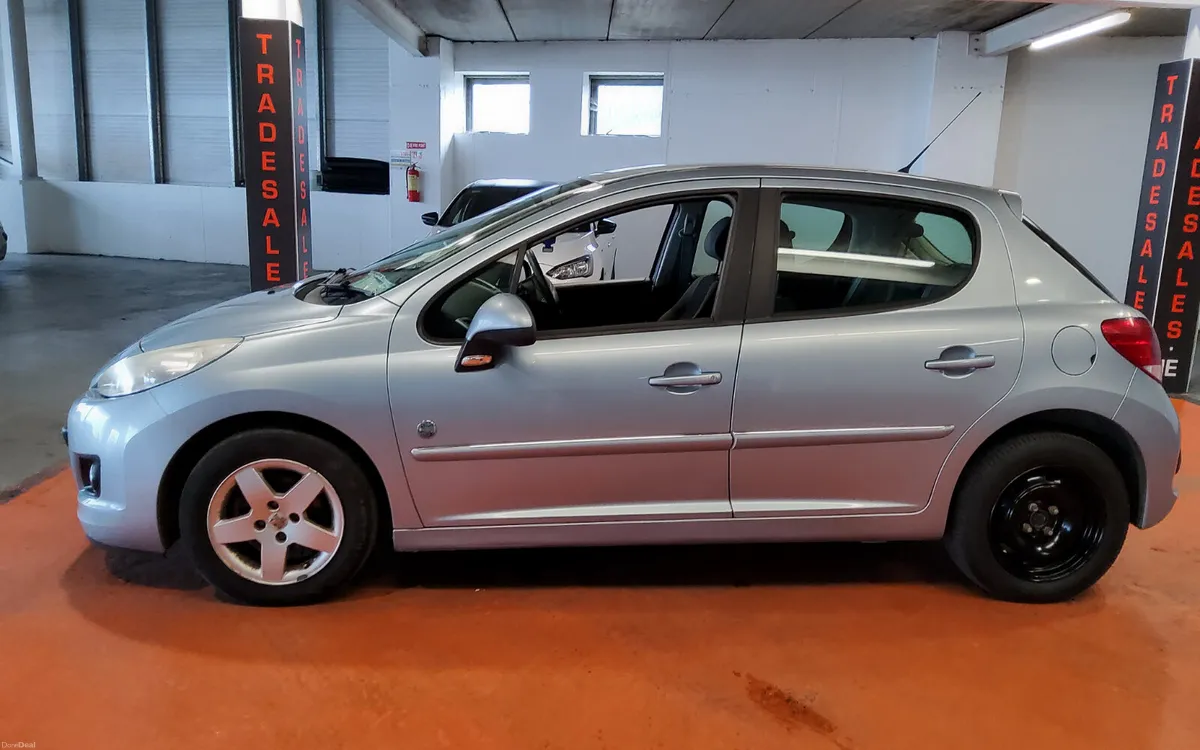 Peugeot 207 2011 - Image 6