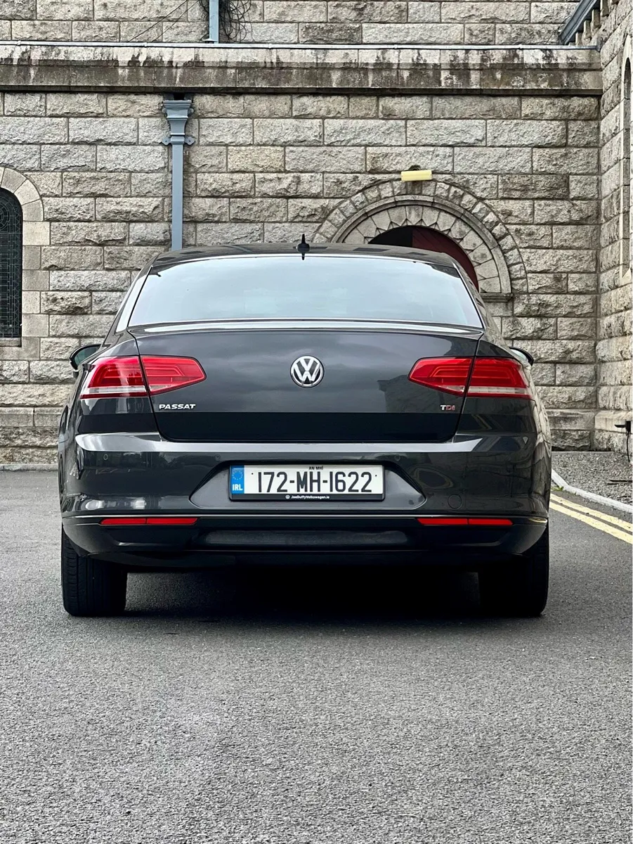 2017 Volkswagen Passat Cline 1.6D Manual NCT 08/27 - Image 4