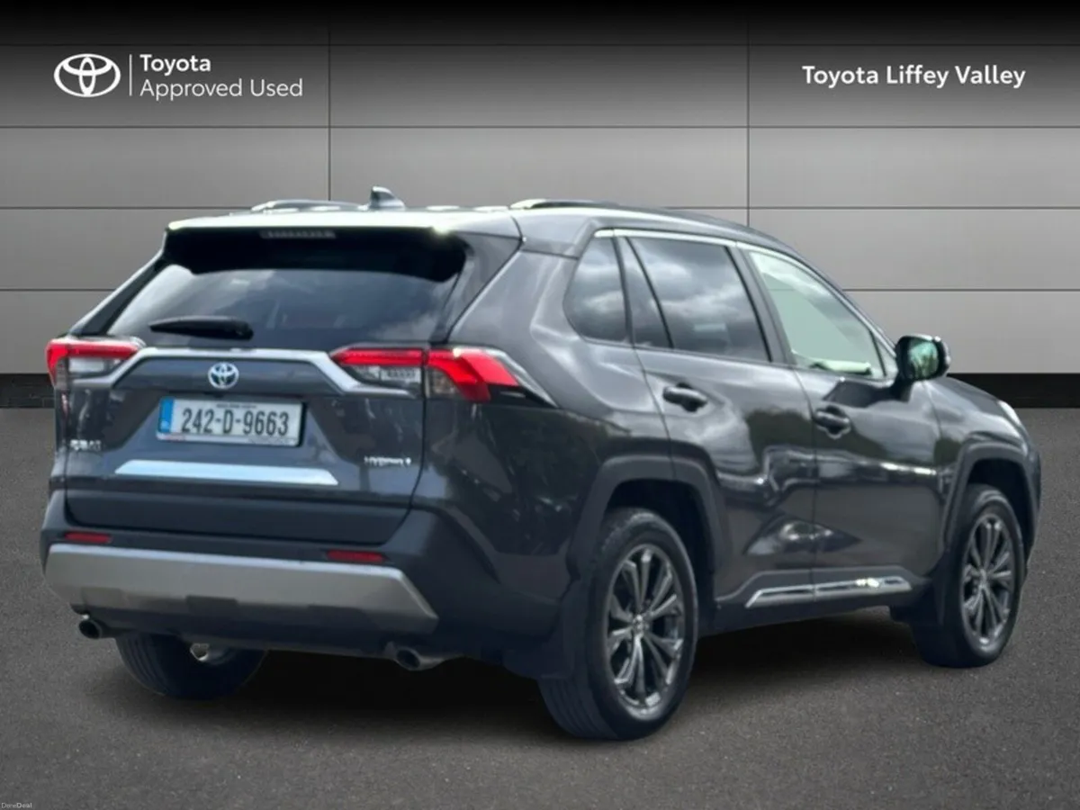 Toyota RAV4 HYBRID PLATINUM FWD - Image 2
