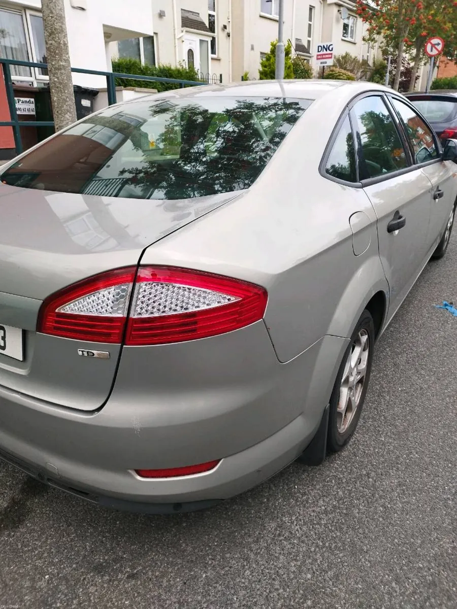 Car - Image 4