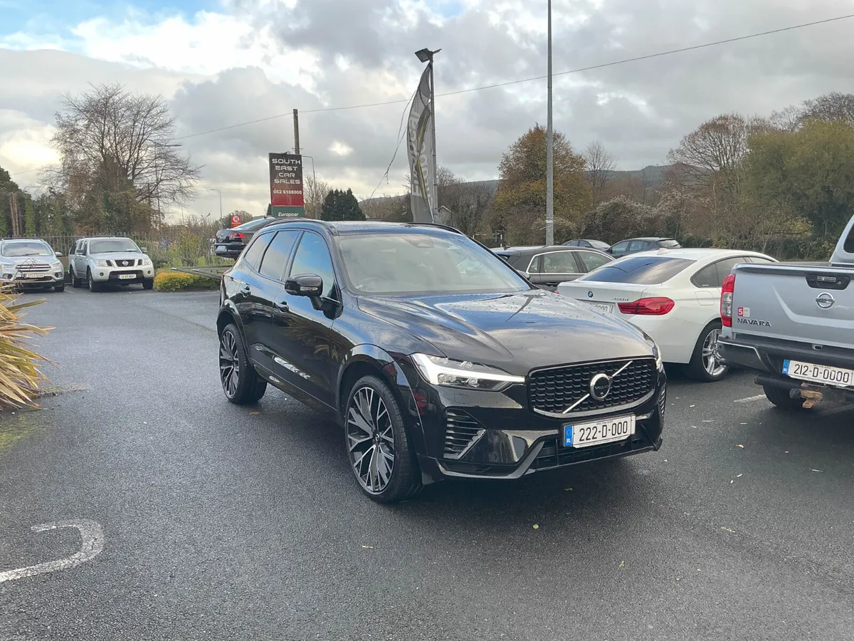 2022 VOLVO XC60 R-DESIGN PRO T8 RECHARGE AWD AIR/S - Image 5