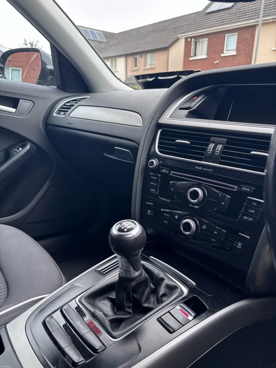 Audi A4 2012 - Image 5