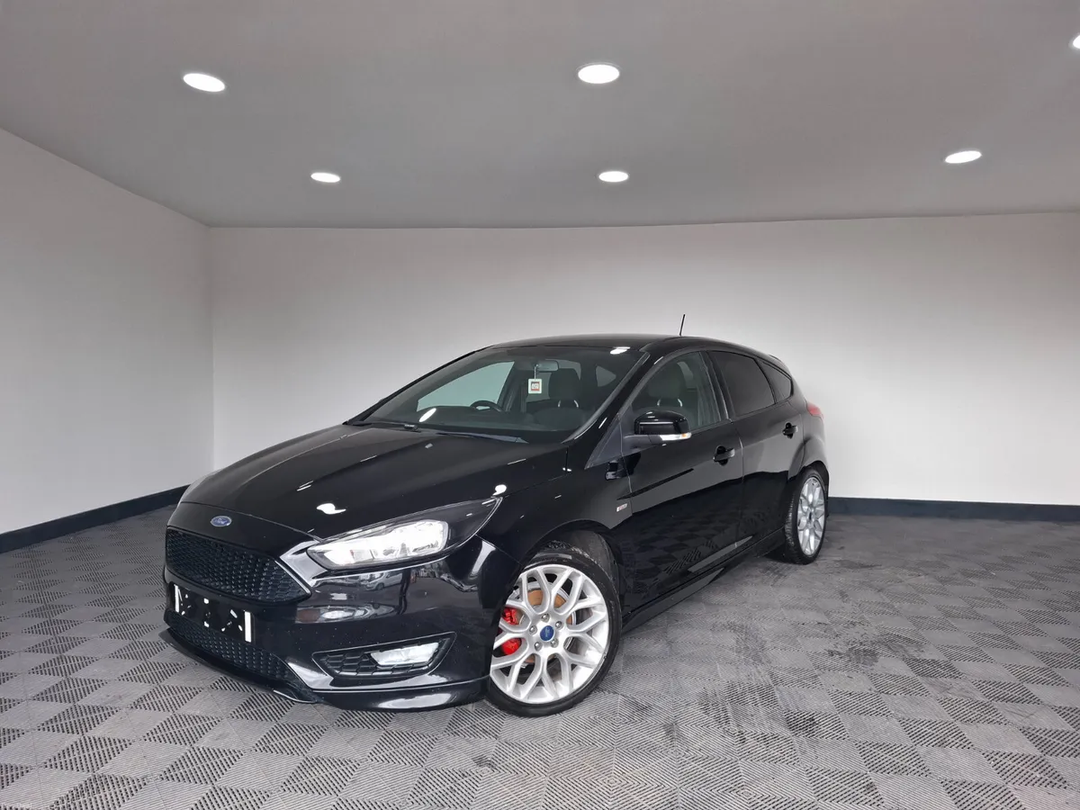 2017 ford focus ST line - Image 6
