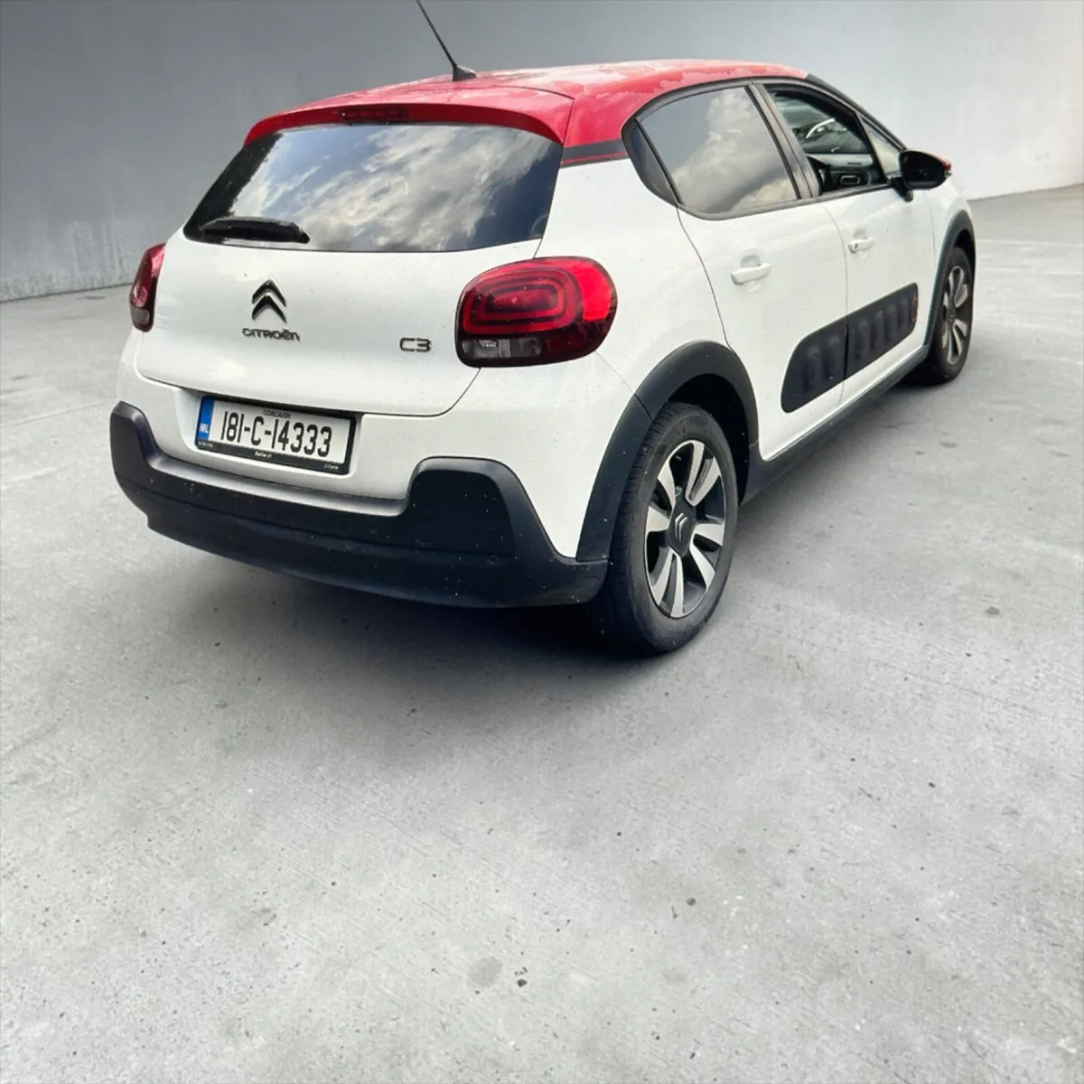 Citroen C3 1.2 petrol PureTech 82 manual Flair - Image 2