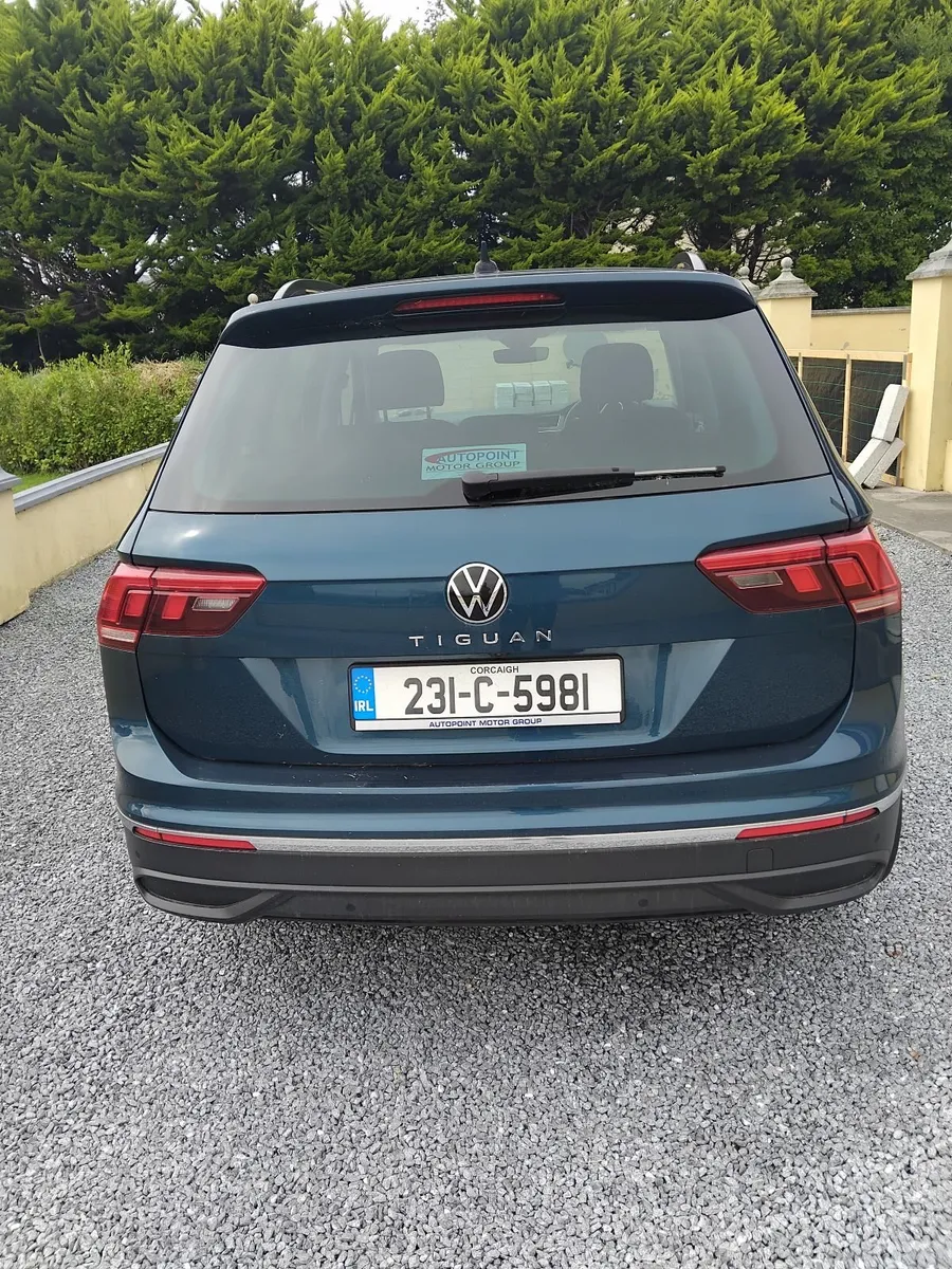Volkswagen Tiguan 2023 - Image 5