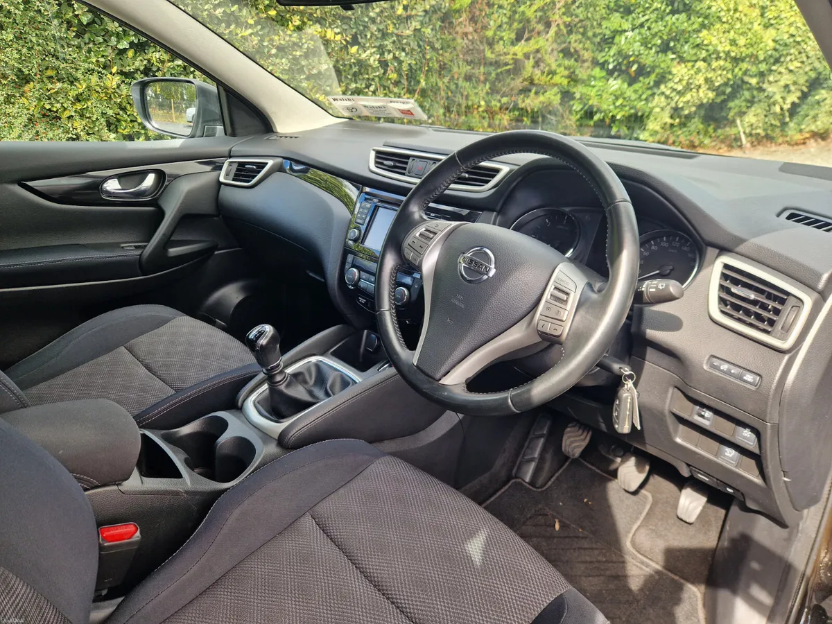 Nissan Qashqai SV 1.5 dci 2015 - Image 5