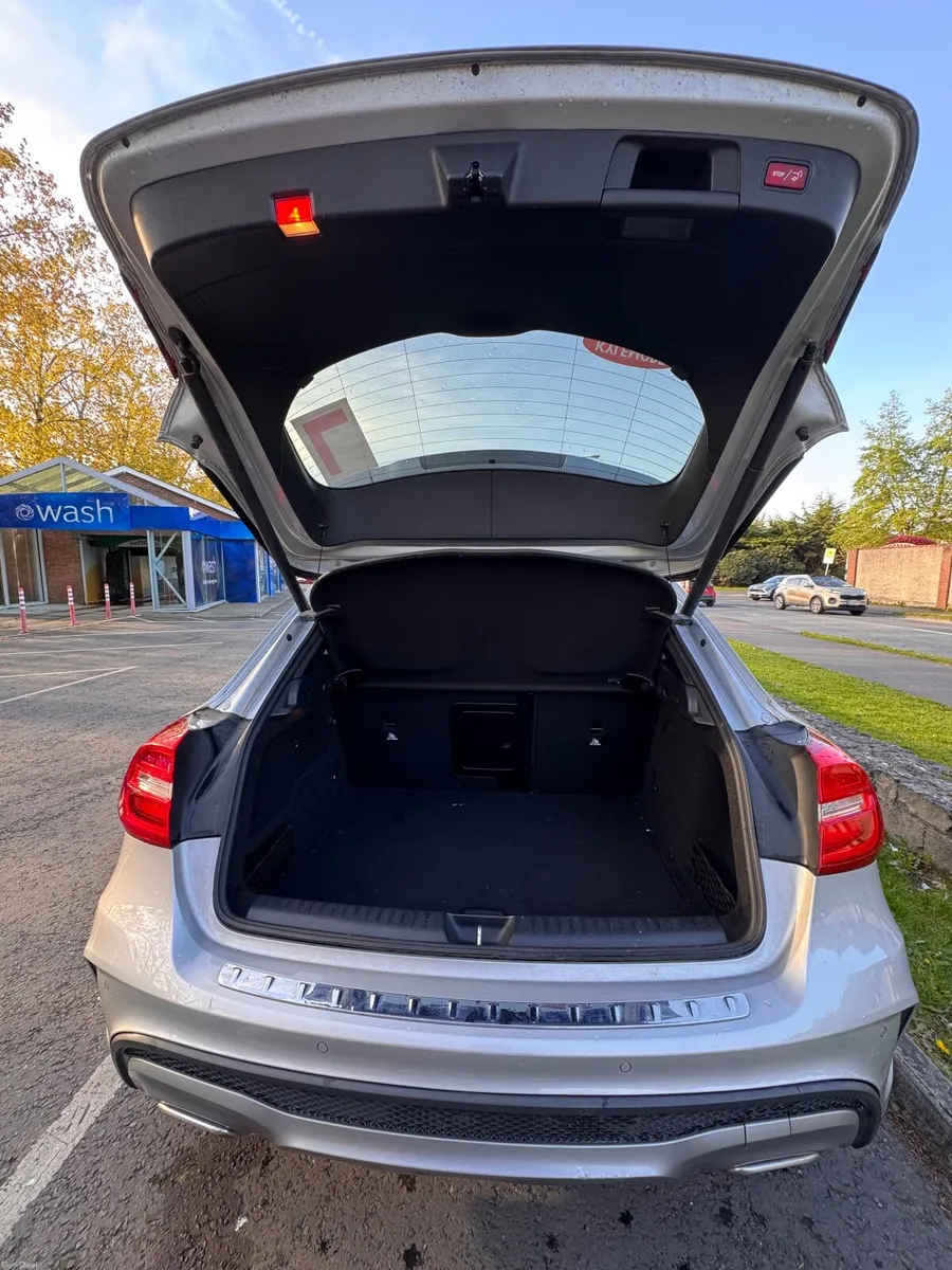 Mercedes-Benz GLA 2016 - Image 2