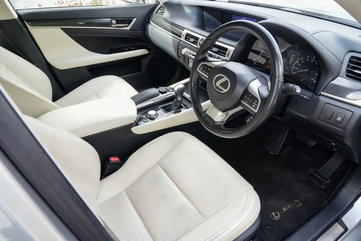 2016 Lexus GS 300H Petrol Hybrid Automatic - Image 2