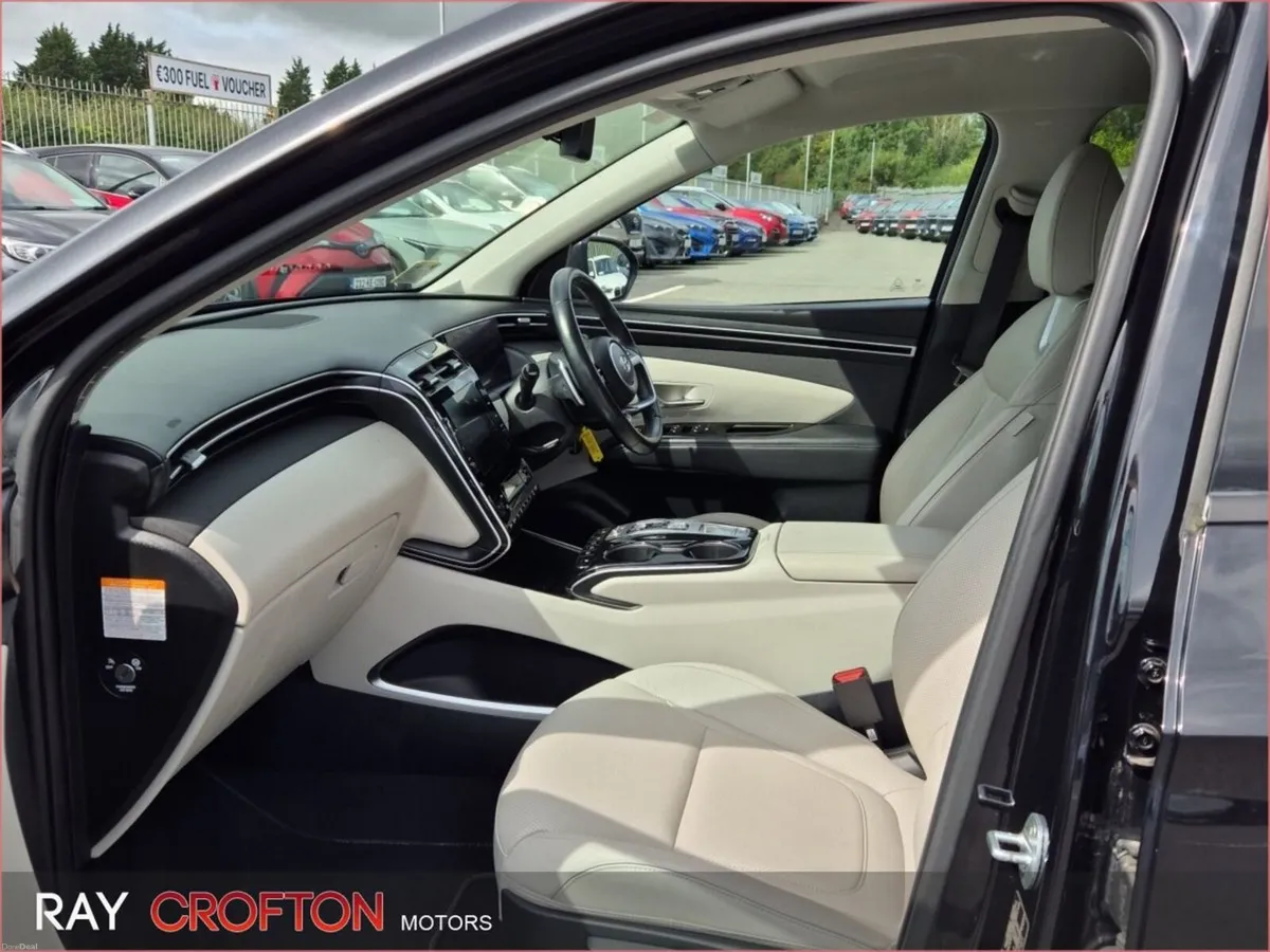 Hyundai Tucson 2WD Executive HEV Auto w.2 Tone Roo - Image 6