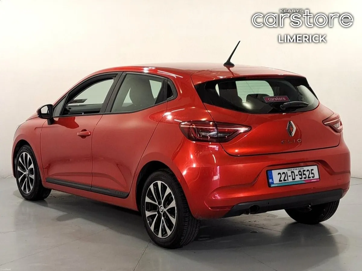 Renault Clio Iconic TCE 90 Model ECC 5DR - Image 5