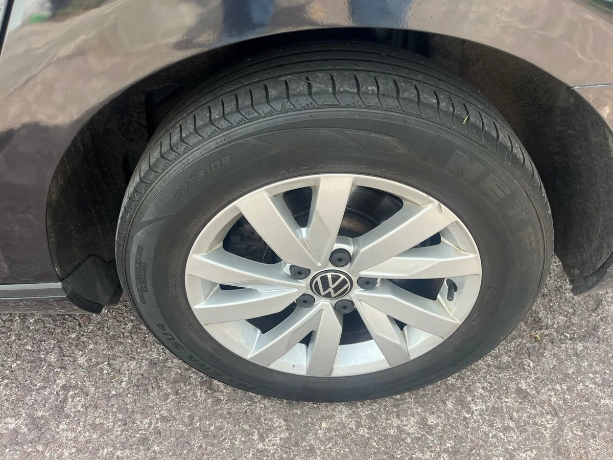 Beautiful VW Passat - Image 4