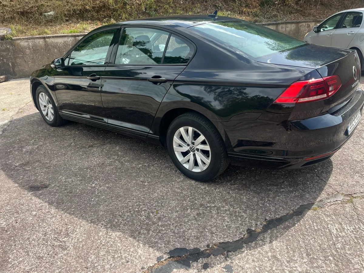 Beautiful VW Passat - Image 6