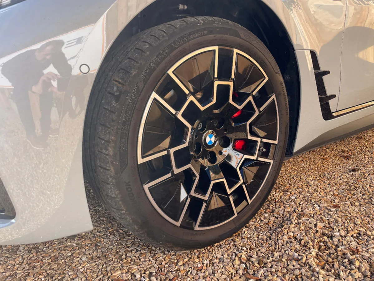 BMW i4 EDRIVE40 M SPORT ELECTRIC 84 Kwh. - Image 6