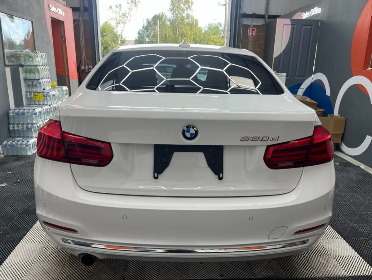 BMW 3-Series 2016 BMW 3 320D LUXURY 2.0 AUTOMATIC - Image 4