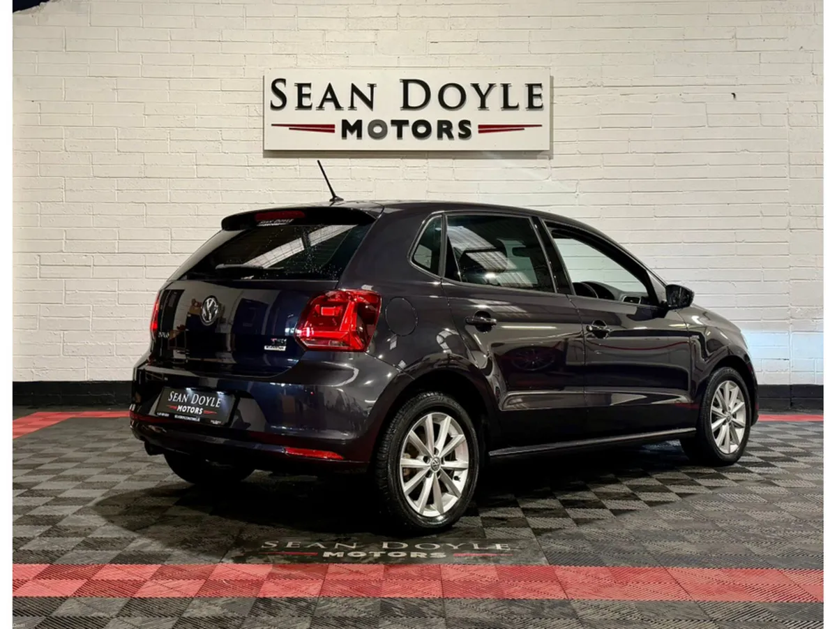 Volkswagen Polo 1.2 PETROL AUTOMATIC LOUNGE EDITIO - Image 6