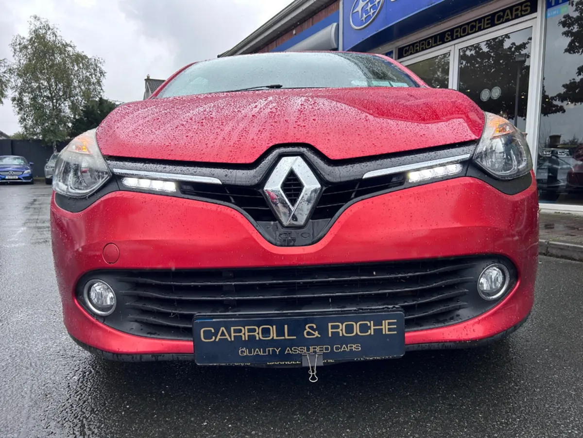 Renault Clio IV DYNAMIQUE 1.2 Super Low Mileage \ - Image 3