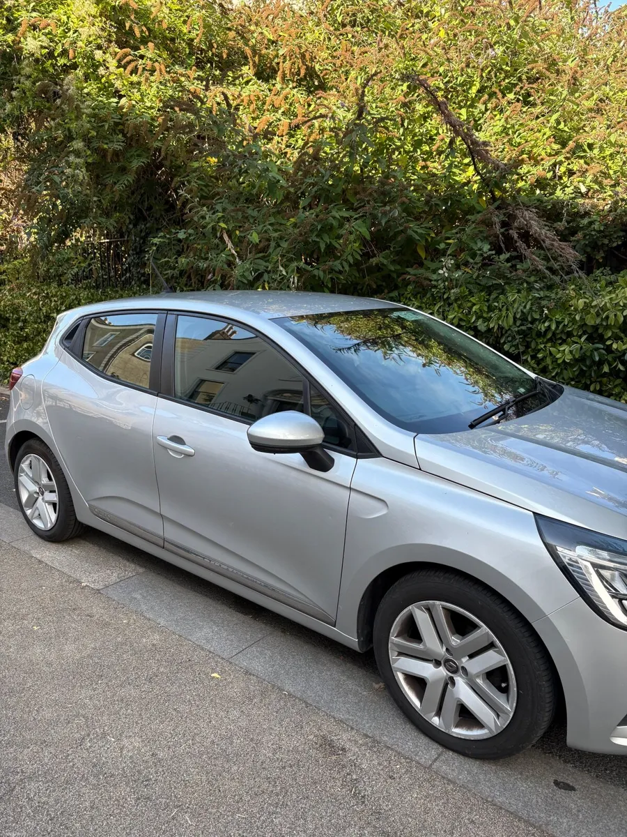 Renault Clio 2021 - Image 6
