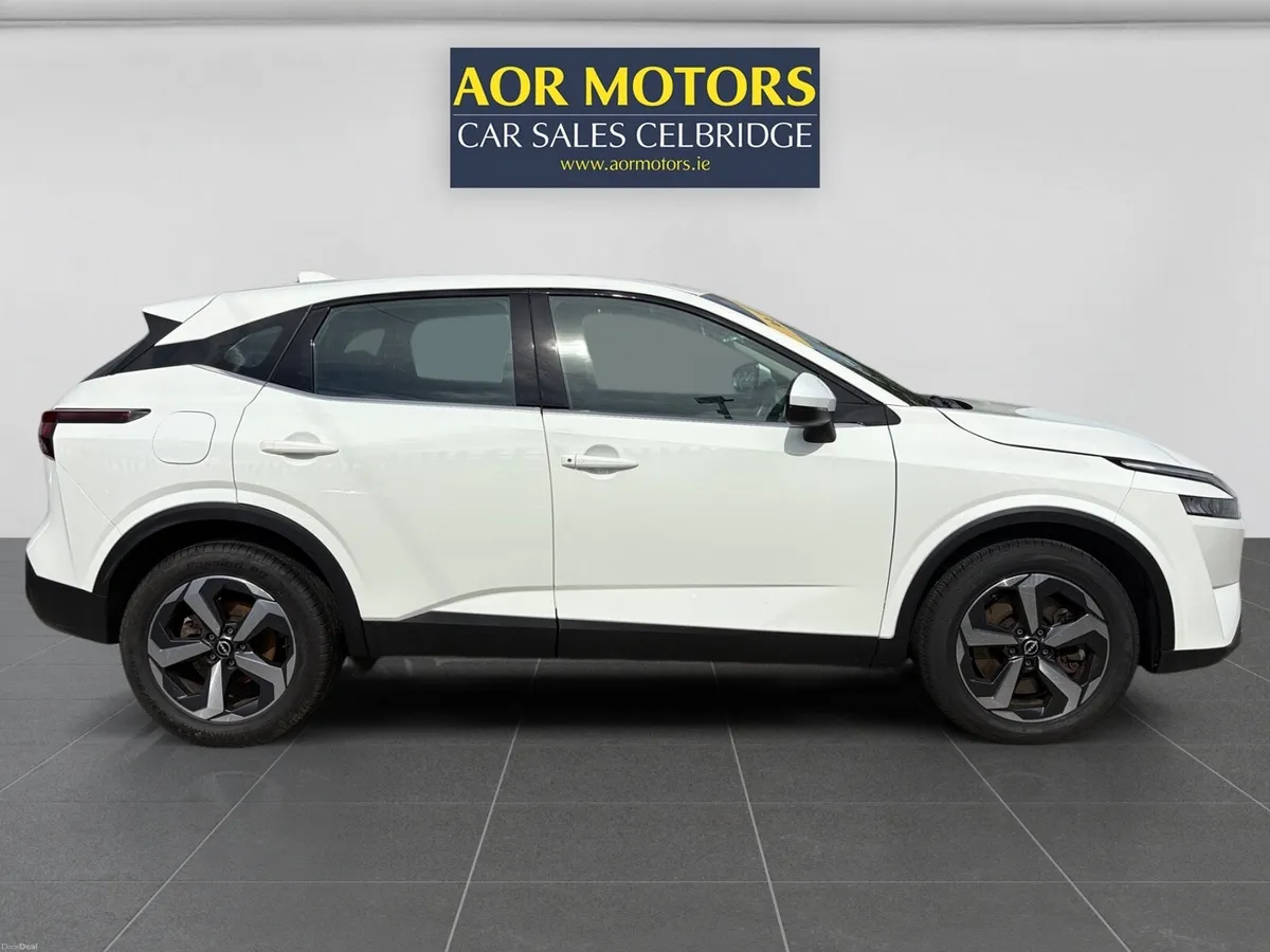Nissan Qashqai 2023 E POWER HYBRID AUTOMATIC - Image 5