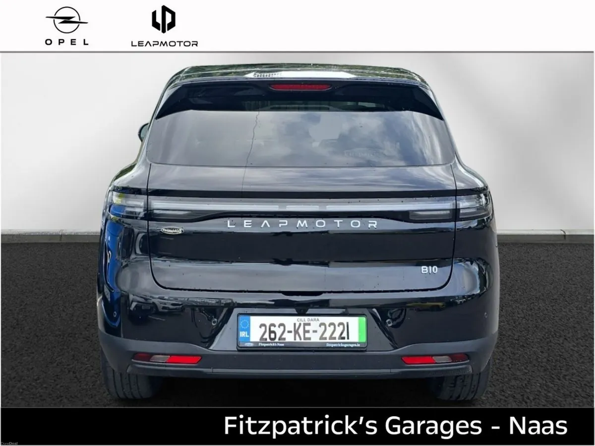 Leapmotor B10 Design Hybrid 920km 3.9% Finance Ava - Image 5