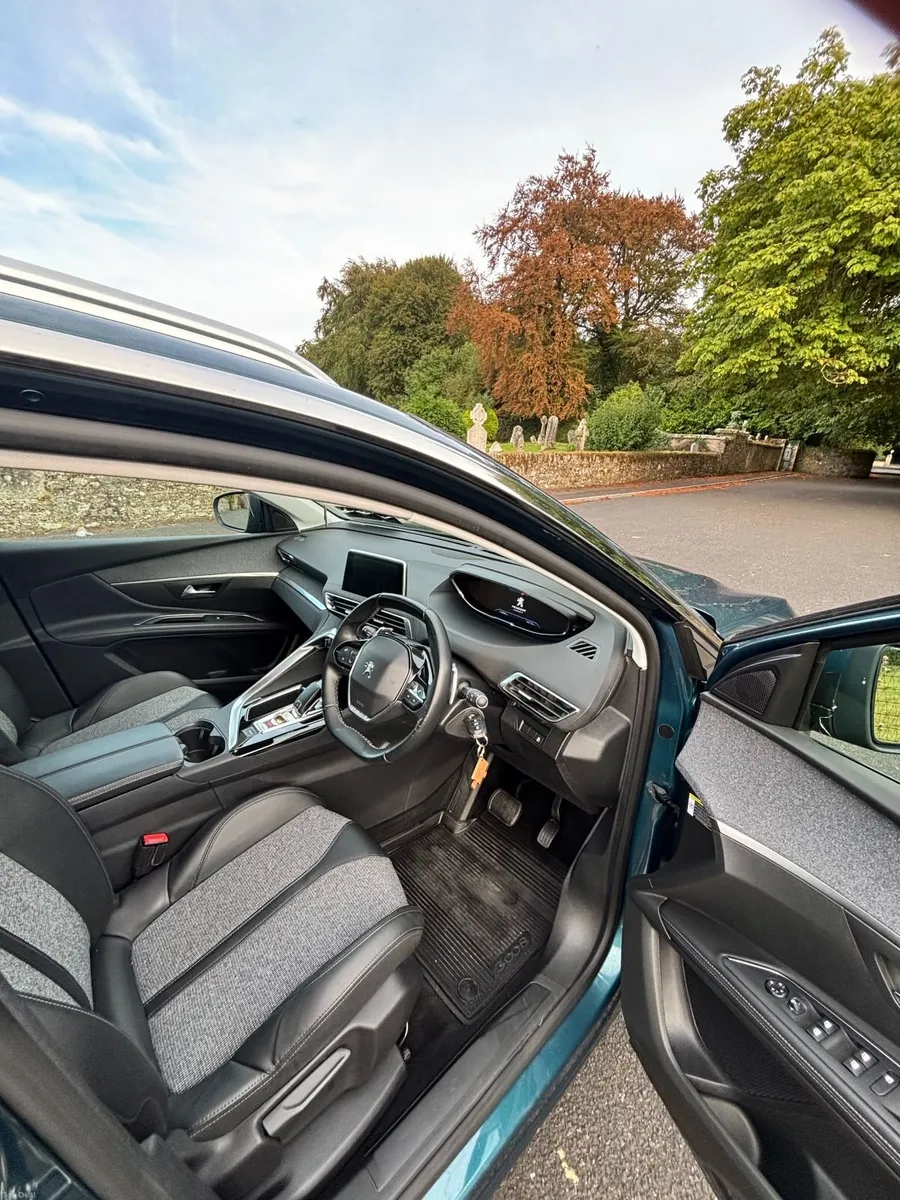 Peugeot 5008 Diesel Auto - Image 3