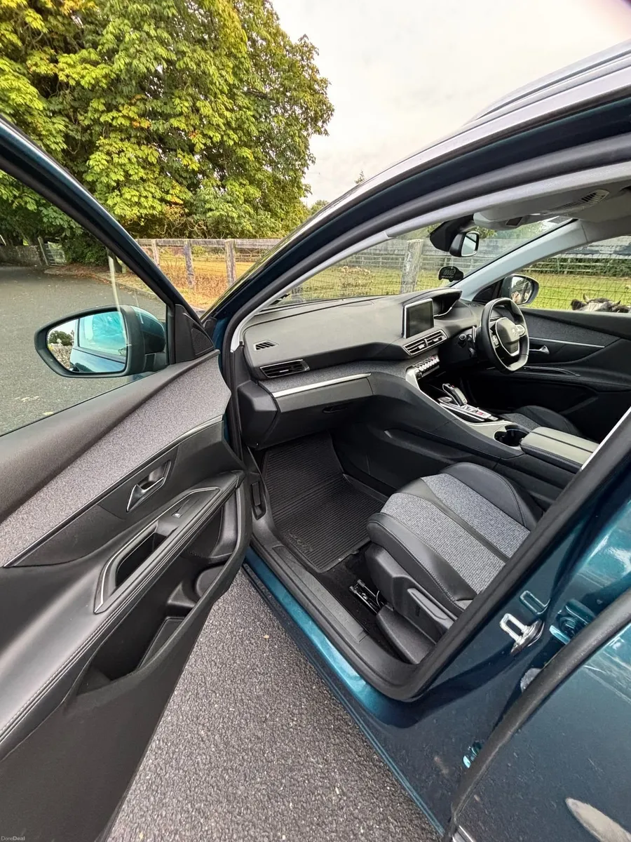 Peugeot 5008 Diesel Auto - Image 6