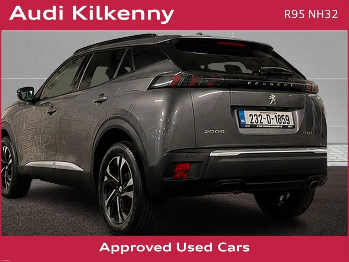 Peugeot 2008 ALLURE 1.2 100 BHP 5DR *1 OWNER - PRI - Image 4