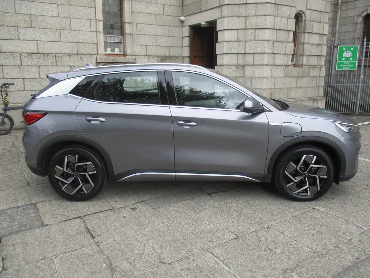 2023 BYD ATTO 3 DESIGN - Image 2