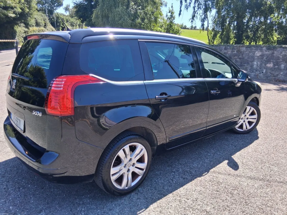 Peugeot 5008 - Image 4