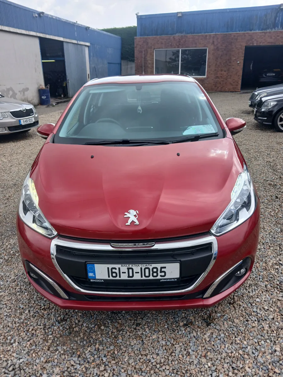 Peugeot 208 2016 - Image 2