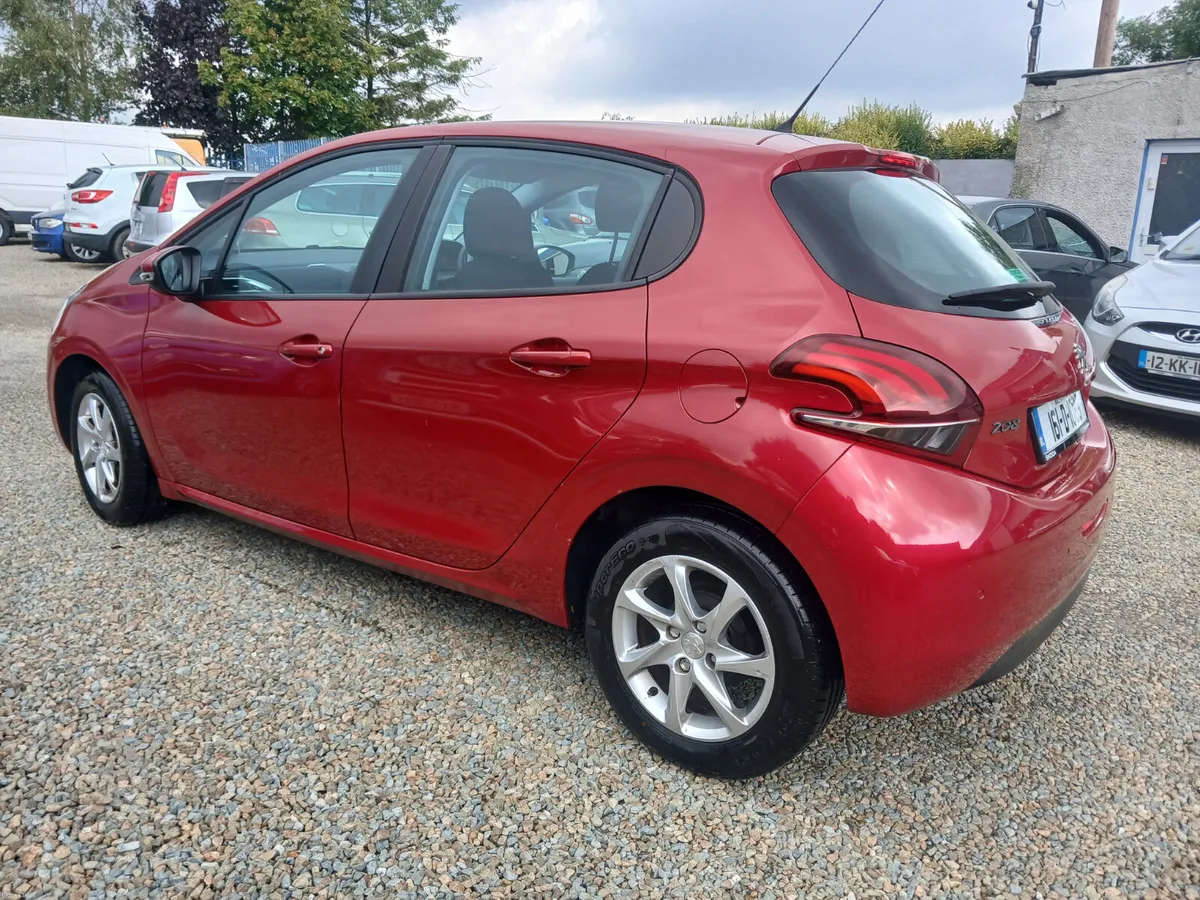 Peugeot 208 2016 - Image 5
