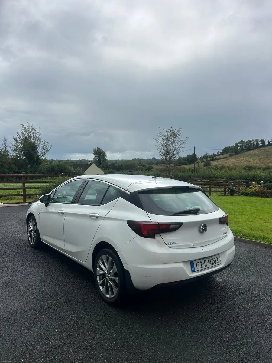 Opel Astra 2017 - Image 3