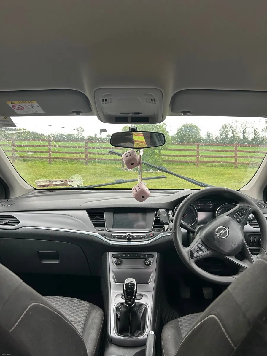 Opel Astra 2017 - Image 5